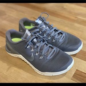 Like new Nike Metcons